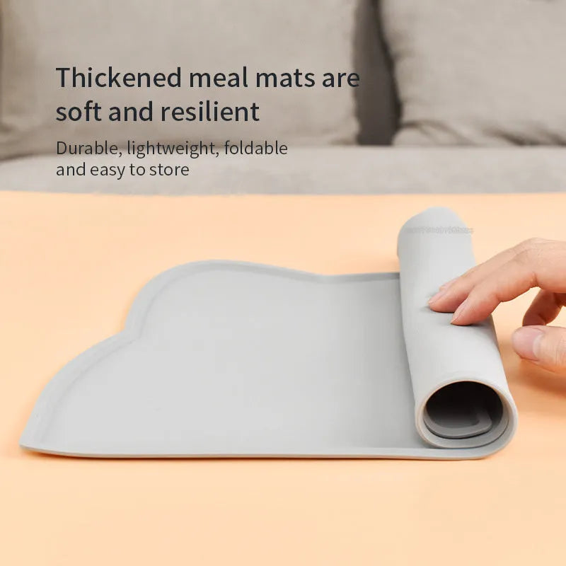 Waterproof silicone pet feeding mat in blue for dog or cat, 44x24cm, with a cat head shape