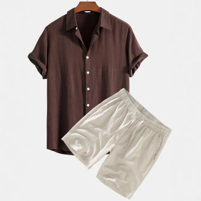 Men's solid color casual short-sleeved shirt and shorts suit in polyester fibre, available in black, coffee, green, navy blue, white, wine red.