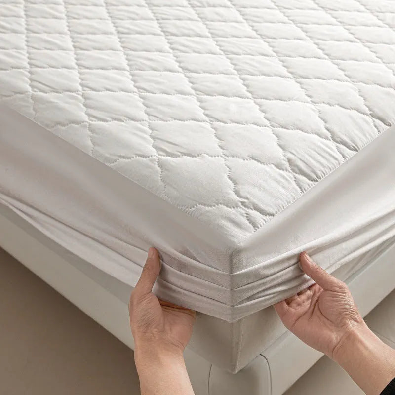 Diamond lattice quilted bamboo fibre waterproof mattress protector set with fitted sheet and pillowcases