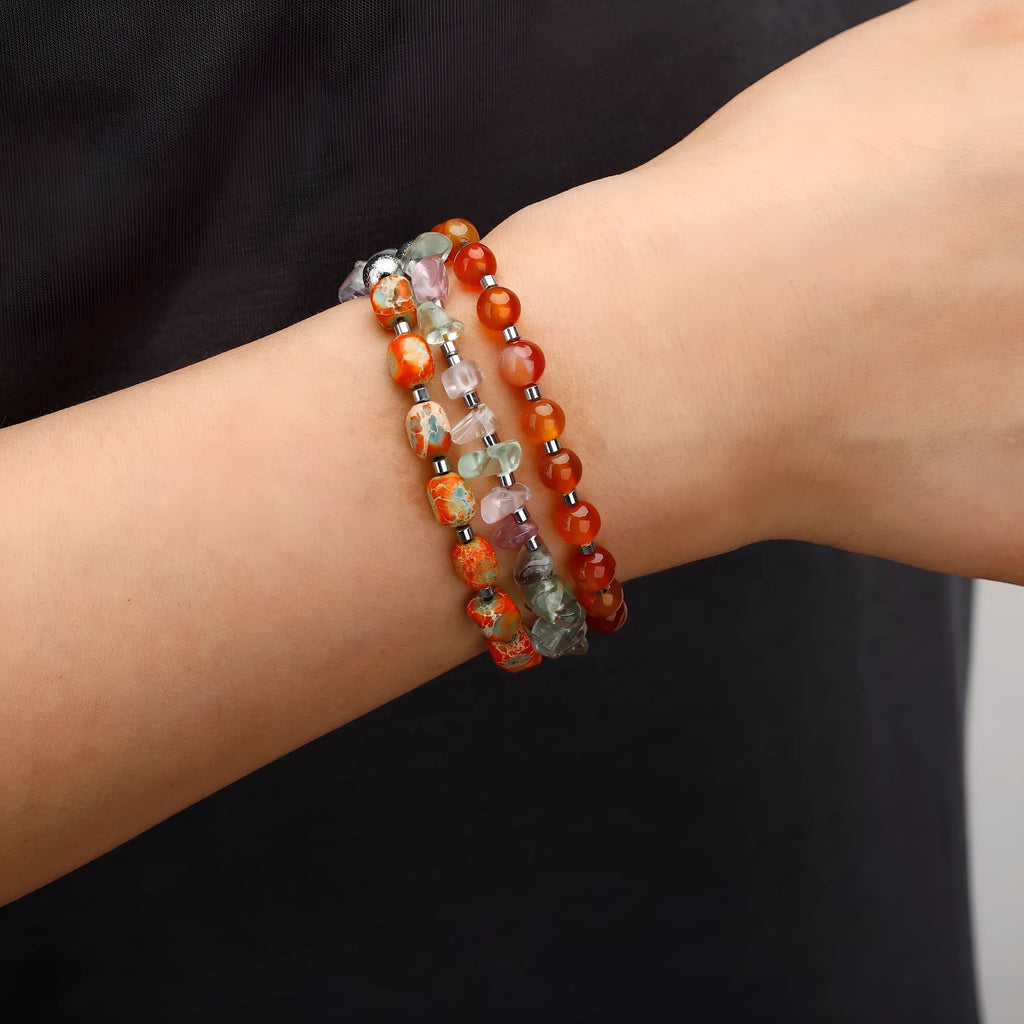 Hand-woven red agate round beads bracelet with Persian Gulf agate, unisex geometric style, close-up