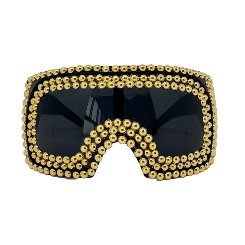 Men's punk sunglasses with super large rim frame and square rivet detailing in silver colour