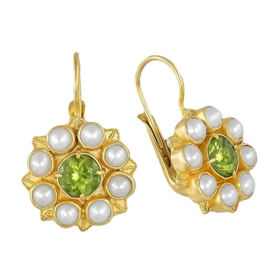 Retro golden flower drop earrings in gold colour, alloy electroplated, for women fashion personality style