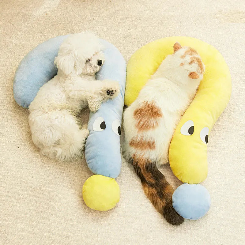 Blue and yellow rectangular pet pillow for dogs and cats, measuring 62cm by 39cm.