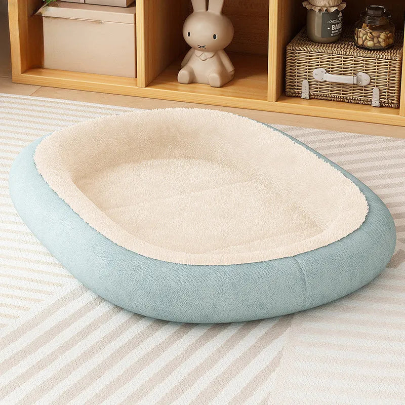 Thickened winter dog kennel for small and medium dogs in grey colour with soft padded interior