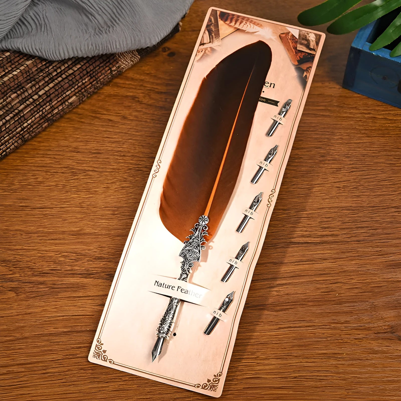Vintage feather dip pen in ten colours with zinc alloy casing measuring 30×13×4 cm