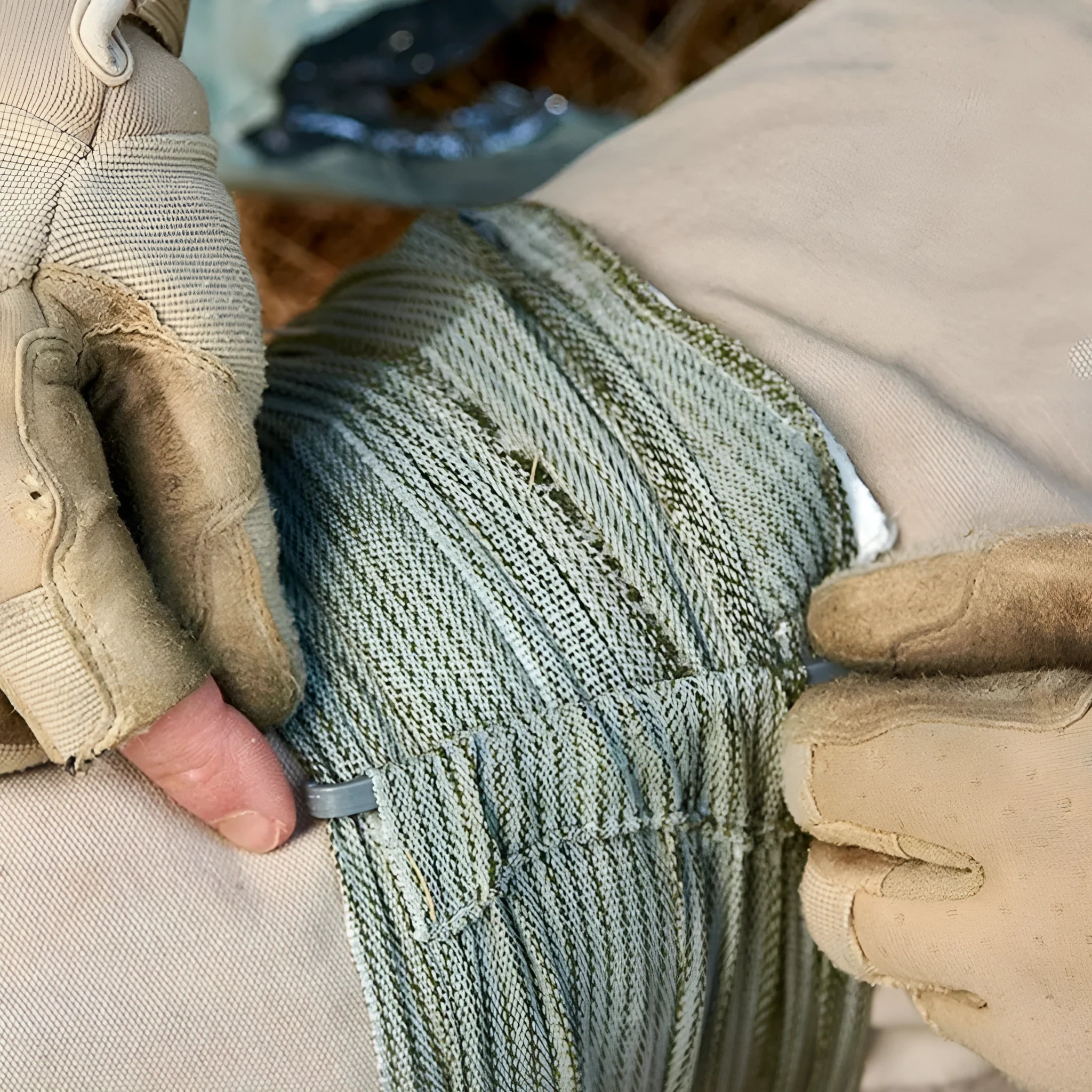 Outdoor training hemostatic bandage showing tactical gauze tape in 4 inch and 6 inch sizing options