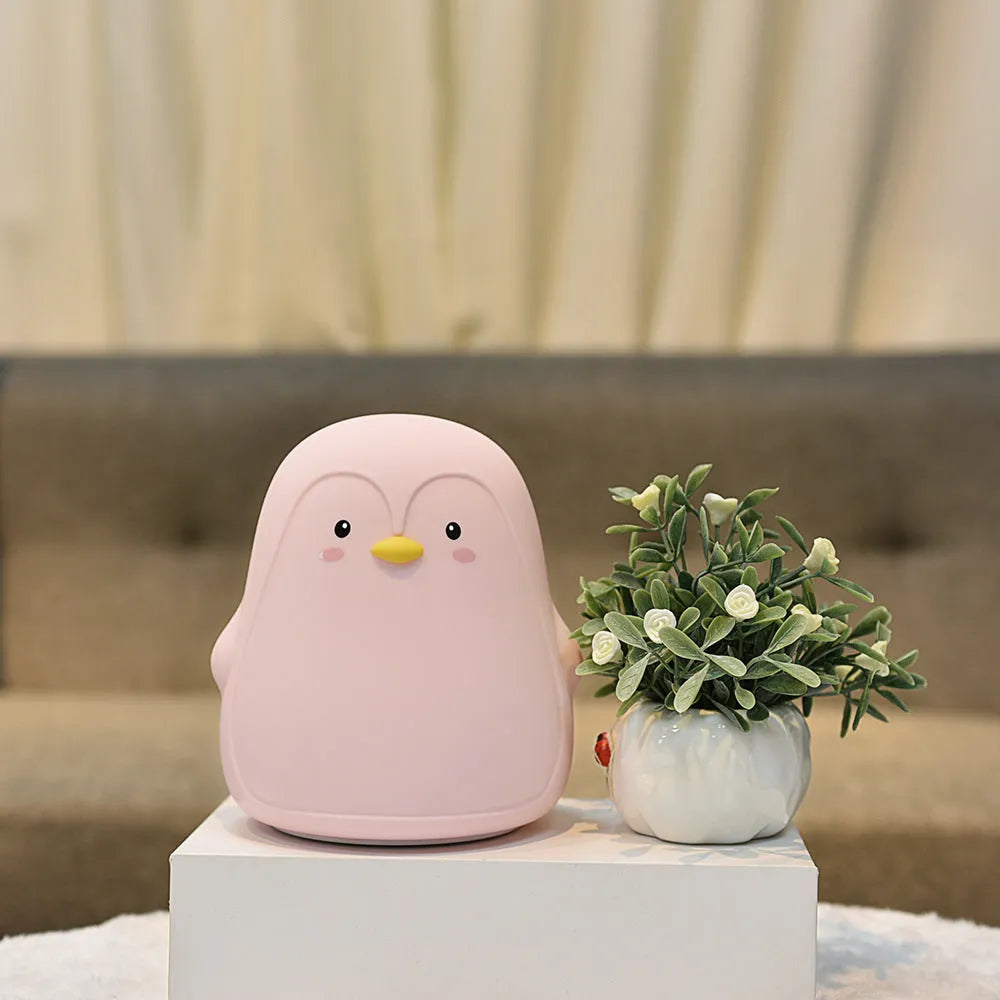 Penguin night light in white, silicone and ABS, 118x110x132mm, with USB cable and colour box