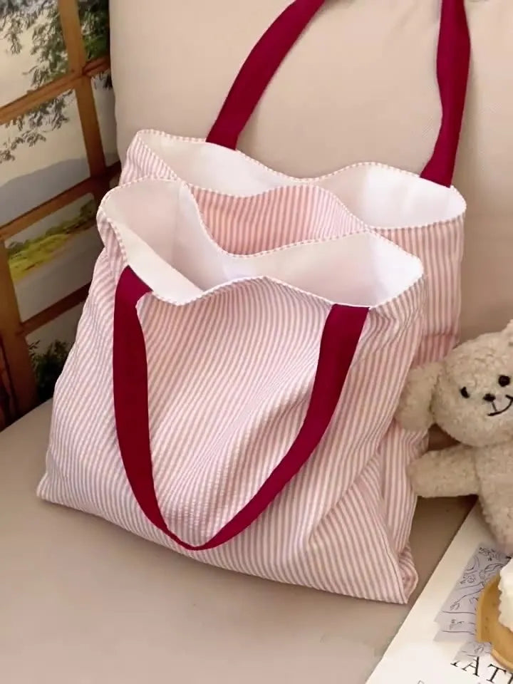 Canvas tote shoulder bag in black gray plaid with multi-layer compartments and lining cloth