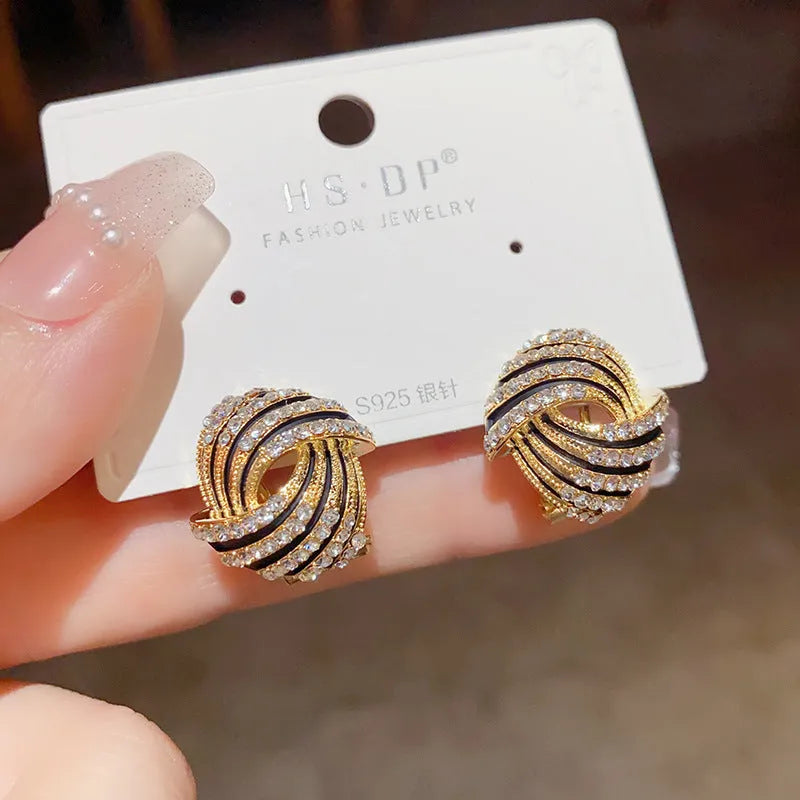 High-grade simple super-flashing rhinestone earrings with real gold plating on copper, geometric ring style ear studs for women