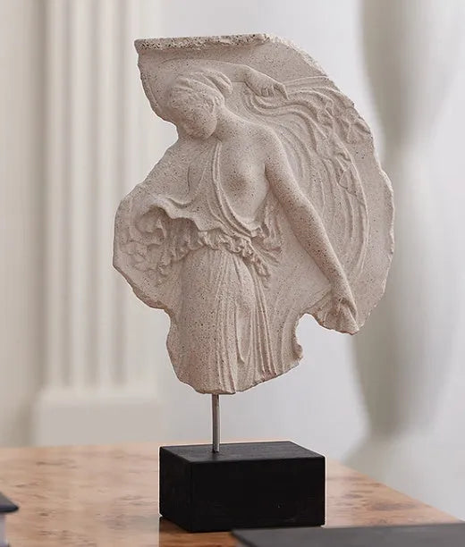 Wine goddess resin sculpture ornament with Italian-style design measuring 21cm height