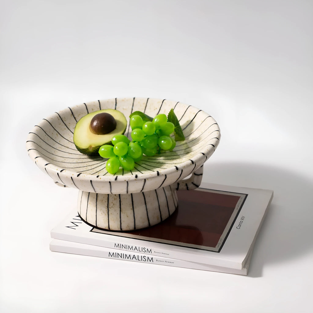 Black and white striped plastic resin dessert plate 21cm diameter