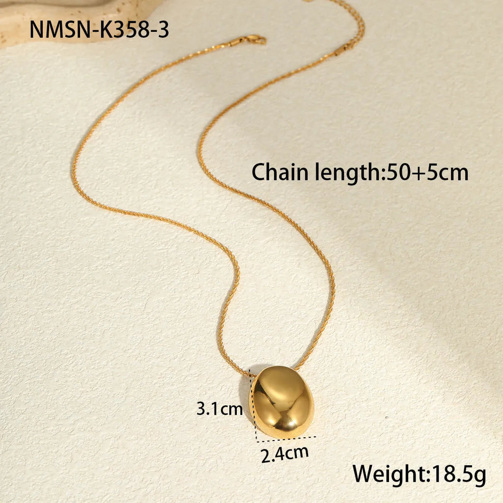 18K gold-plated geometric pendant on an adjustable stainless steel necklace chain.