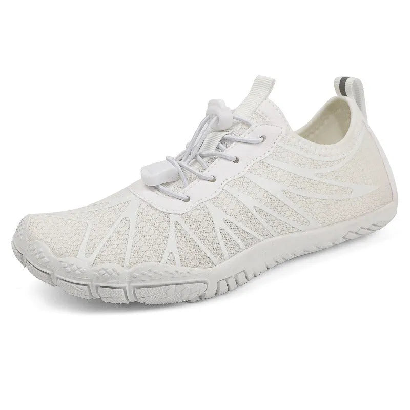 Breathable non-slip men women sports fitness running shoes with rubber sole and front lace-up fastening