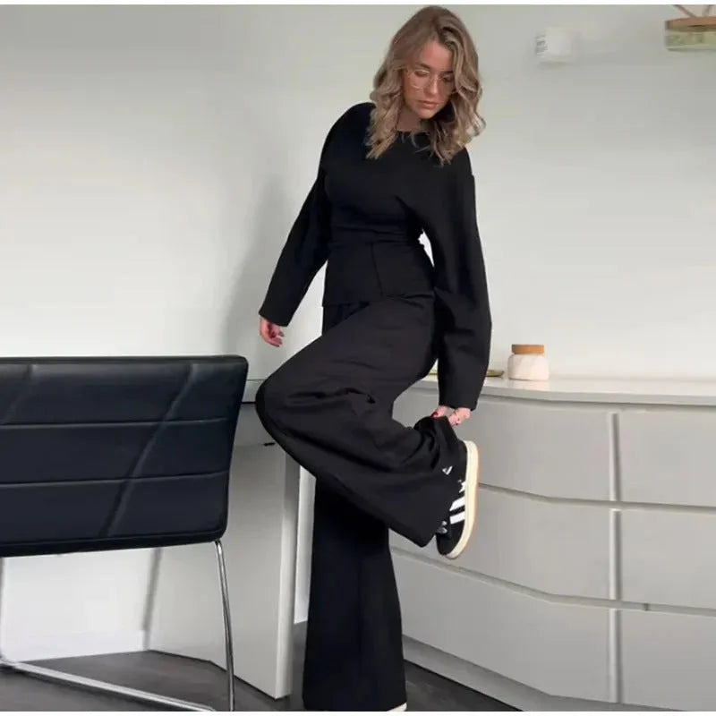 Women's fleece two-piece suit with O-neck top and wide leg trousers in multiple colour options