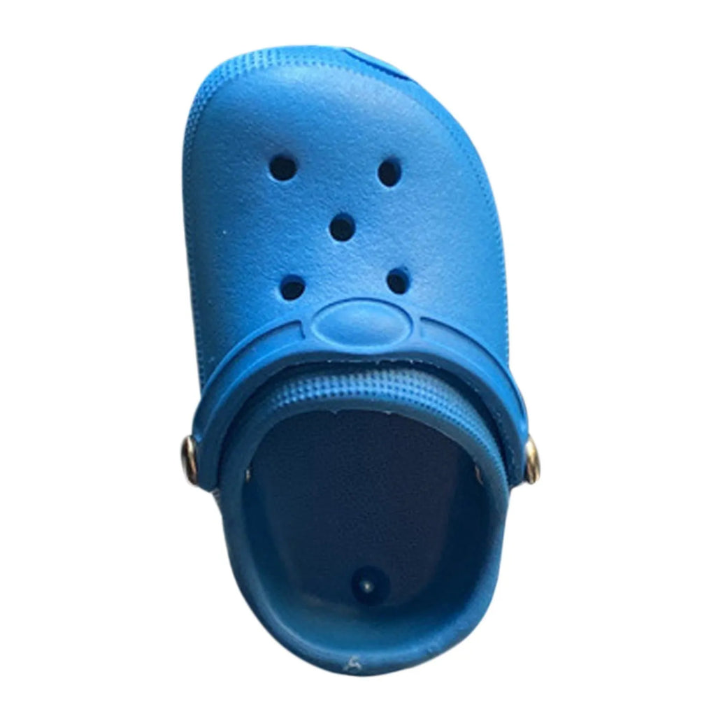 Car air conditioner outlet decoration mini hole shoes aromatherapy diffuser in plastic, 10cm long, 8cm wide, 4cm tall, 20g weight, seven colour options