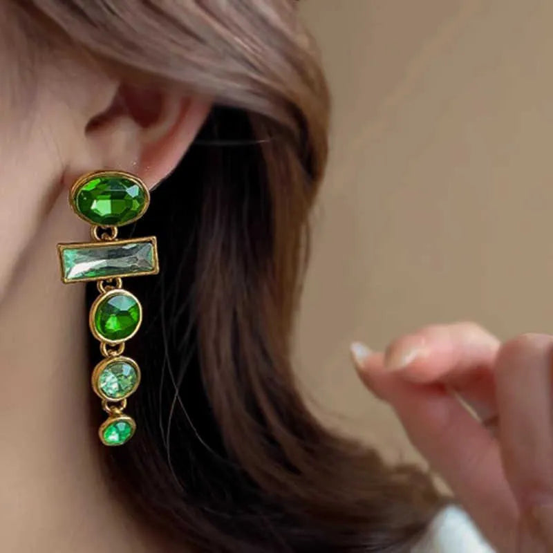 Retro green gradient Chinese style earrings with geometry shape and tassel design