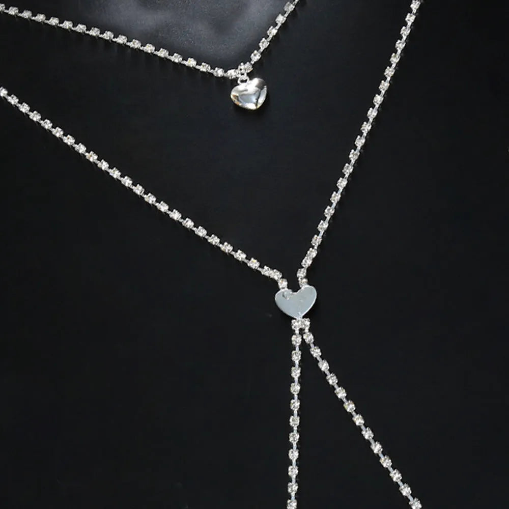 Heart-shaped rhinestone body chain in gold and silver, adjustable with alloy inlay and artificial gemstone details