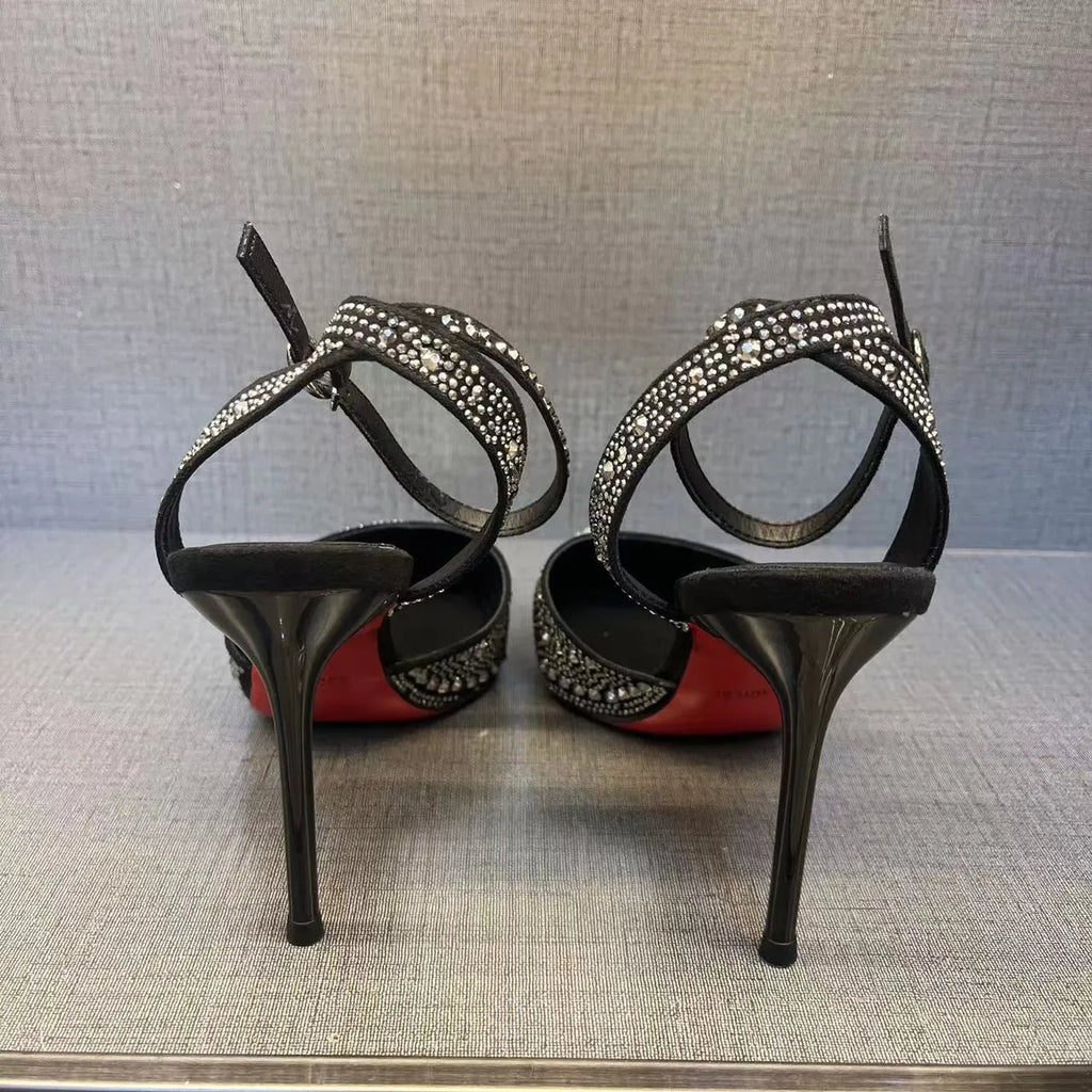 Women's hollow high heels with pointed toe and stiletto heel in black or silver colours