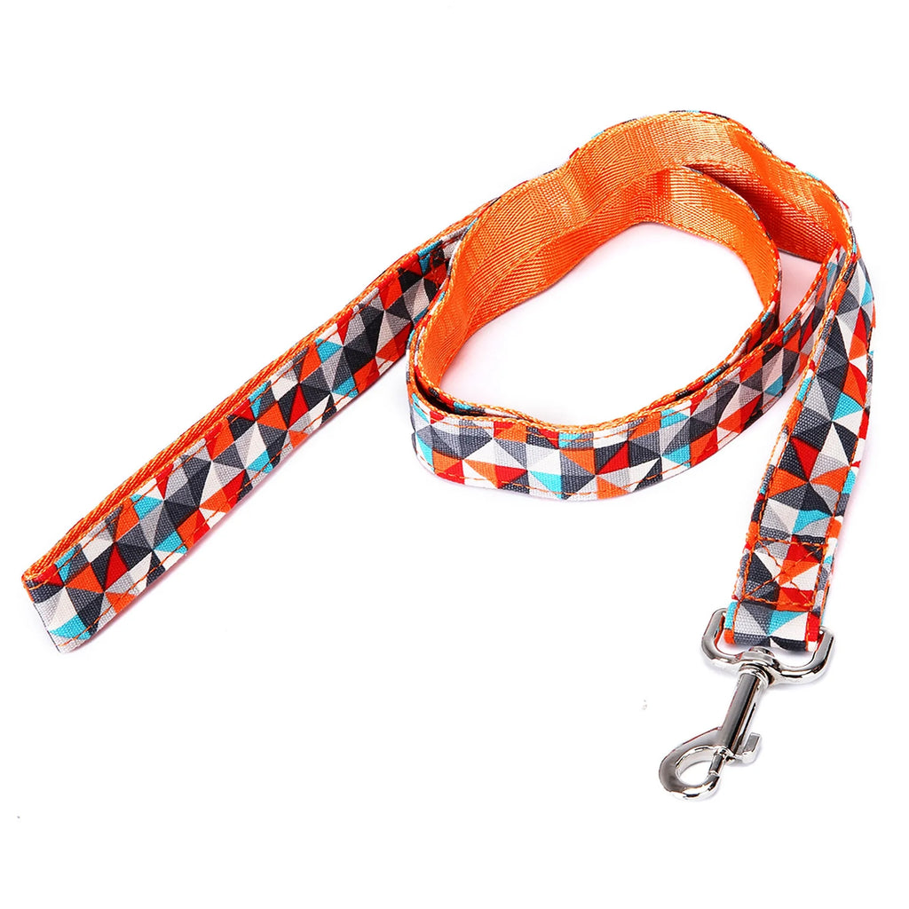 Black imitation nylon pet traction rope with plaid stripe, 120cm length, on white background