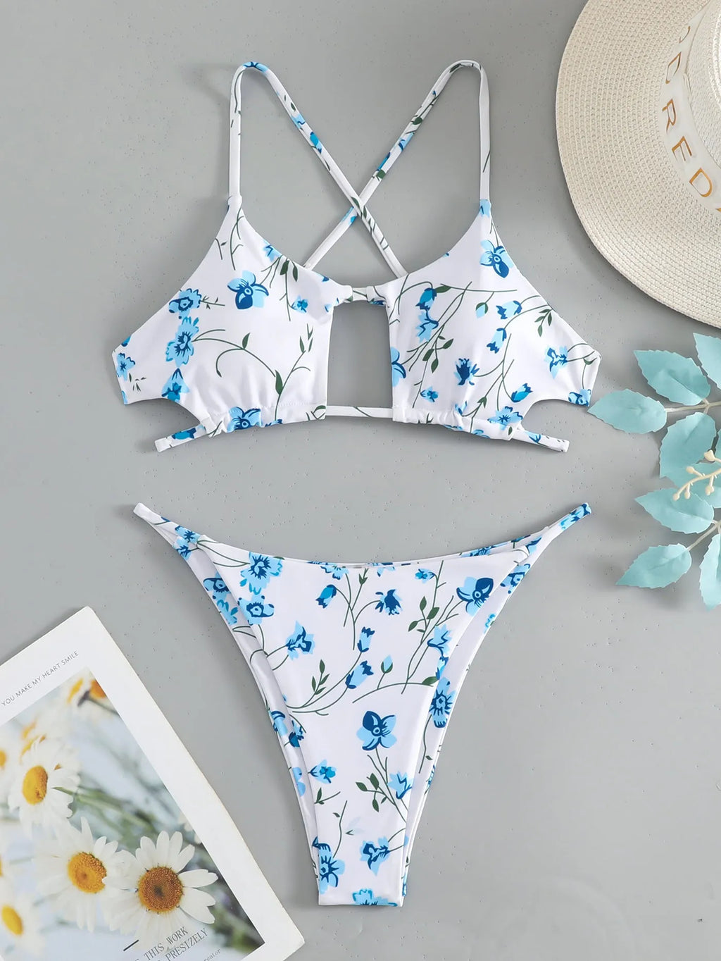 Women's floral tie-neck triangle swimsuit set with polyester-lined top and shorts in multicolour