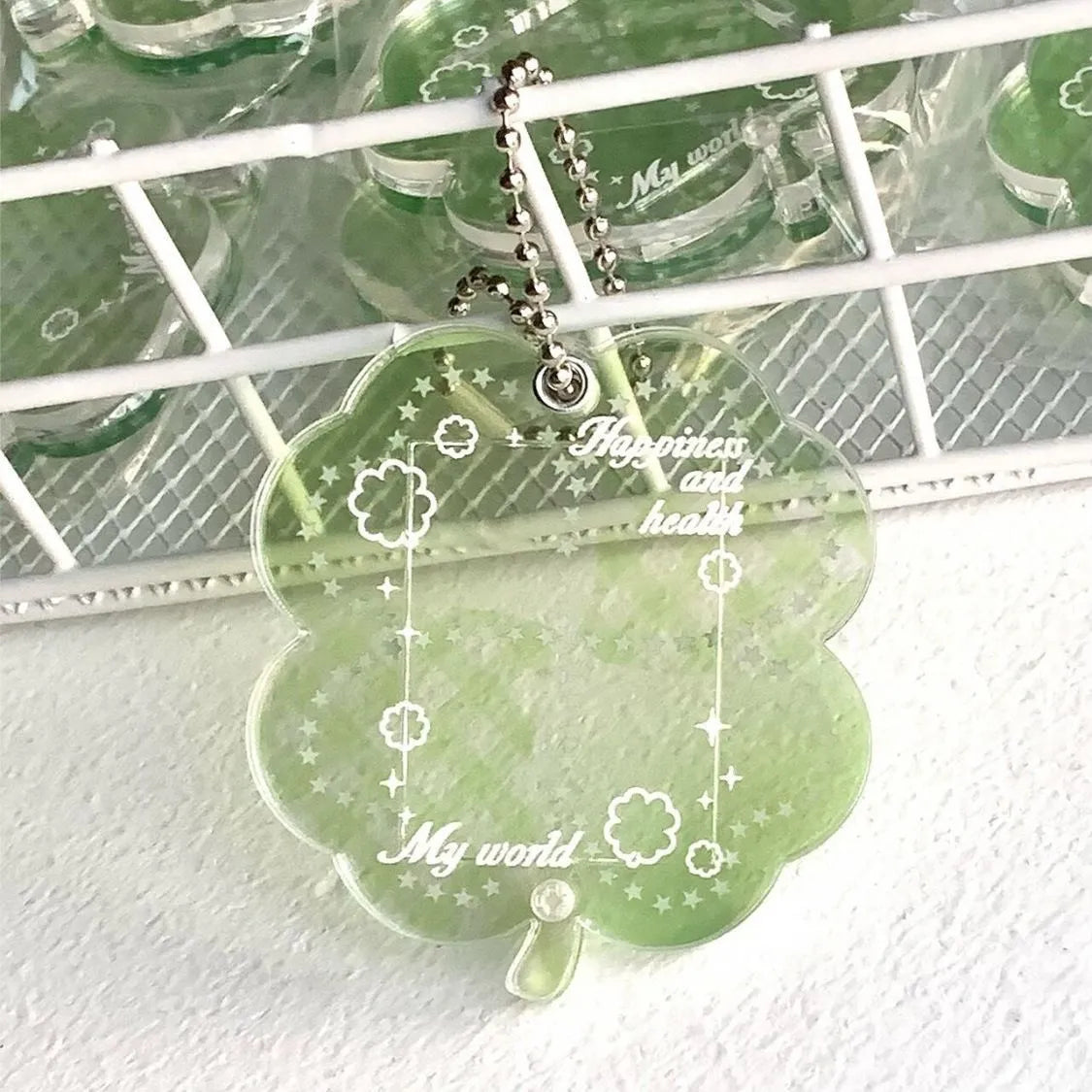 Lucky four-leaf clover acrylic pendant bag lanyard phone keychain in three colours