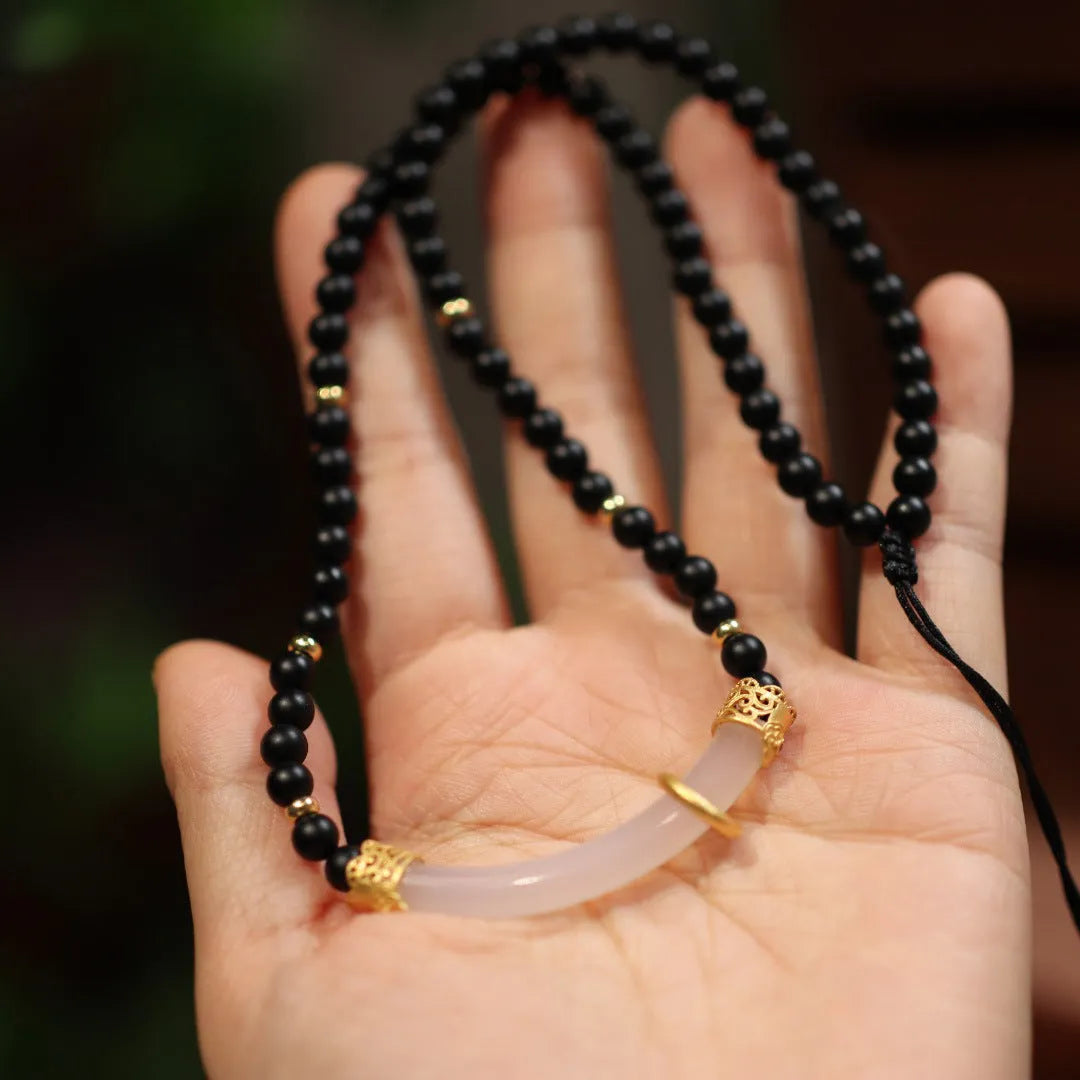 Natural frosted black agate and white chalcedony pendant necklace with 925 silver U-shaped pendant and ball bead chain