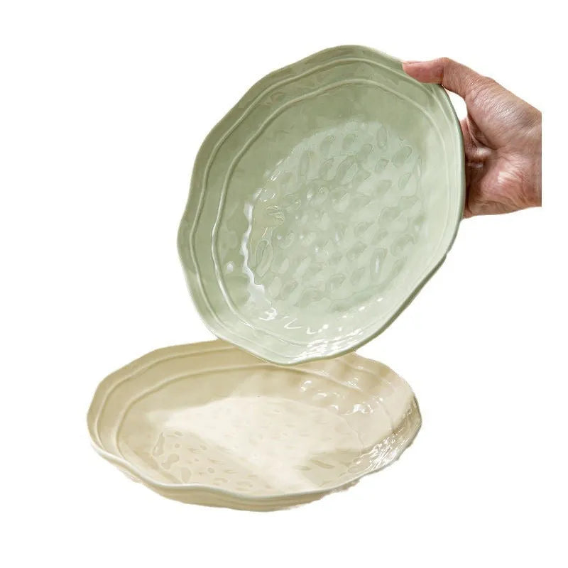 7-piece ceramic dinnerware set with solid colour glaze in modern Japanese style