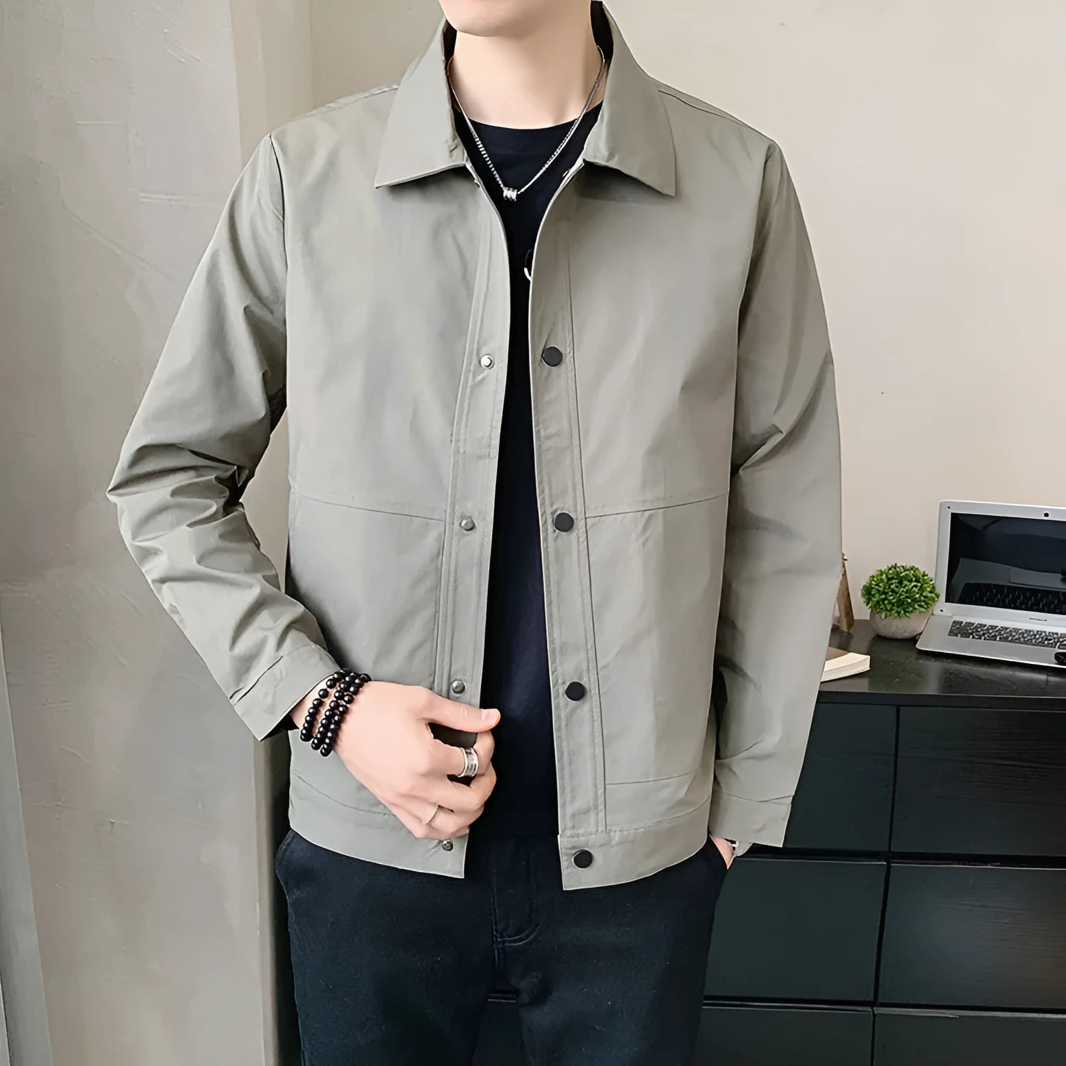Men's Korean style lightweight single-layer jacket in neutral colours