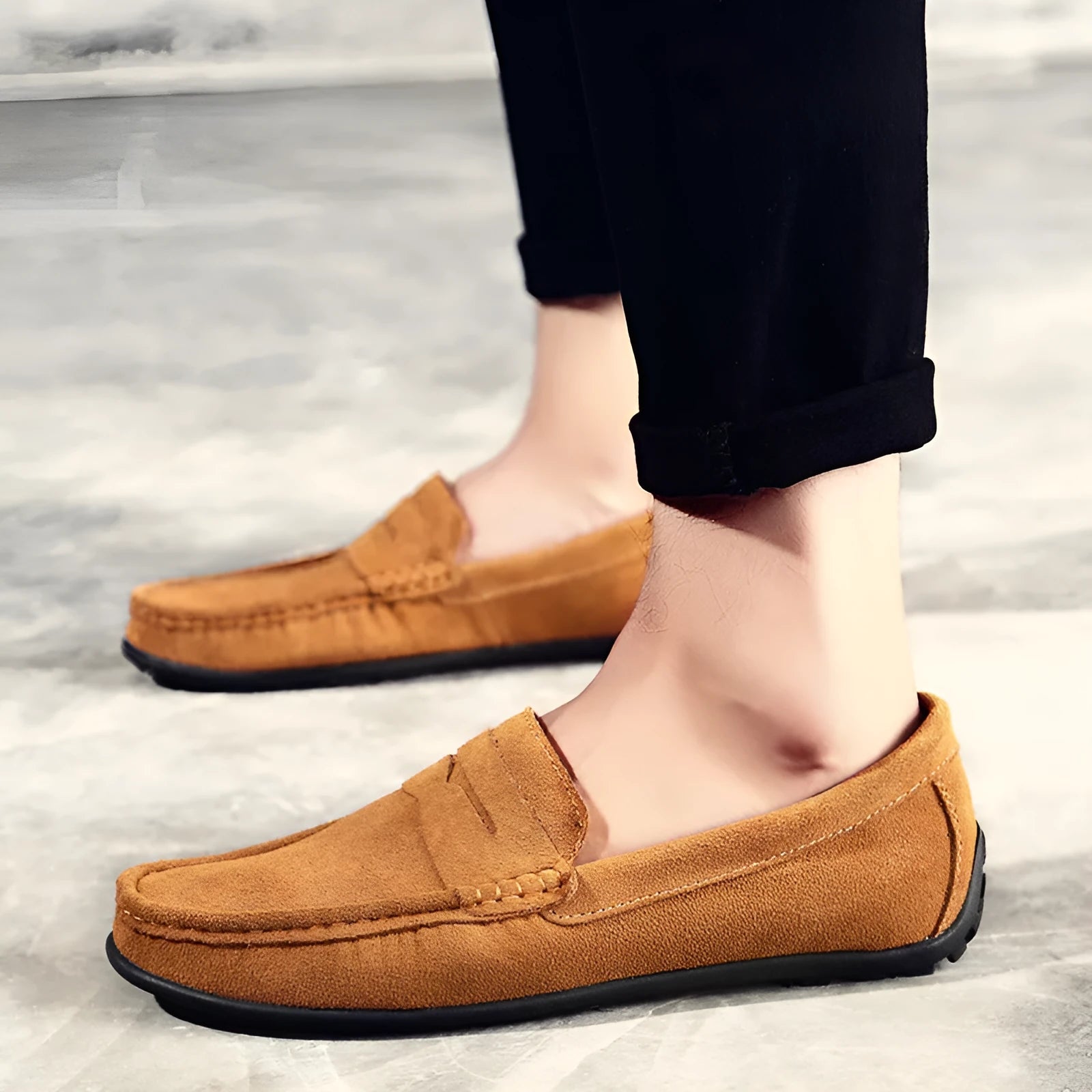 Men's suede Gommino loafers in brown with a round toe and flat rubber sole
