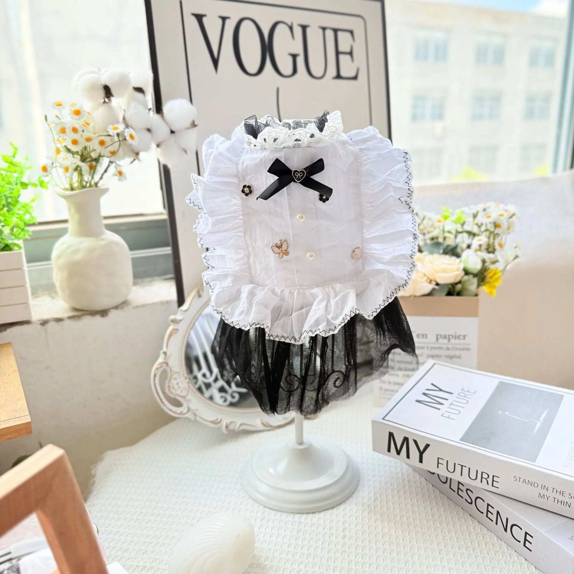 White polyester princess style waltz gauze skirt for small dogs on size chart