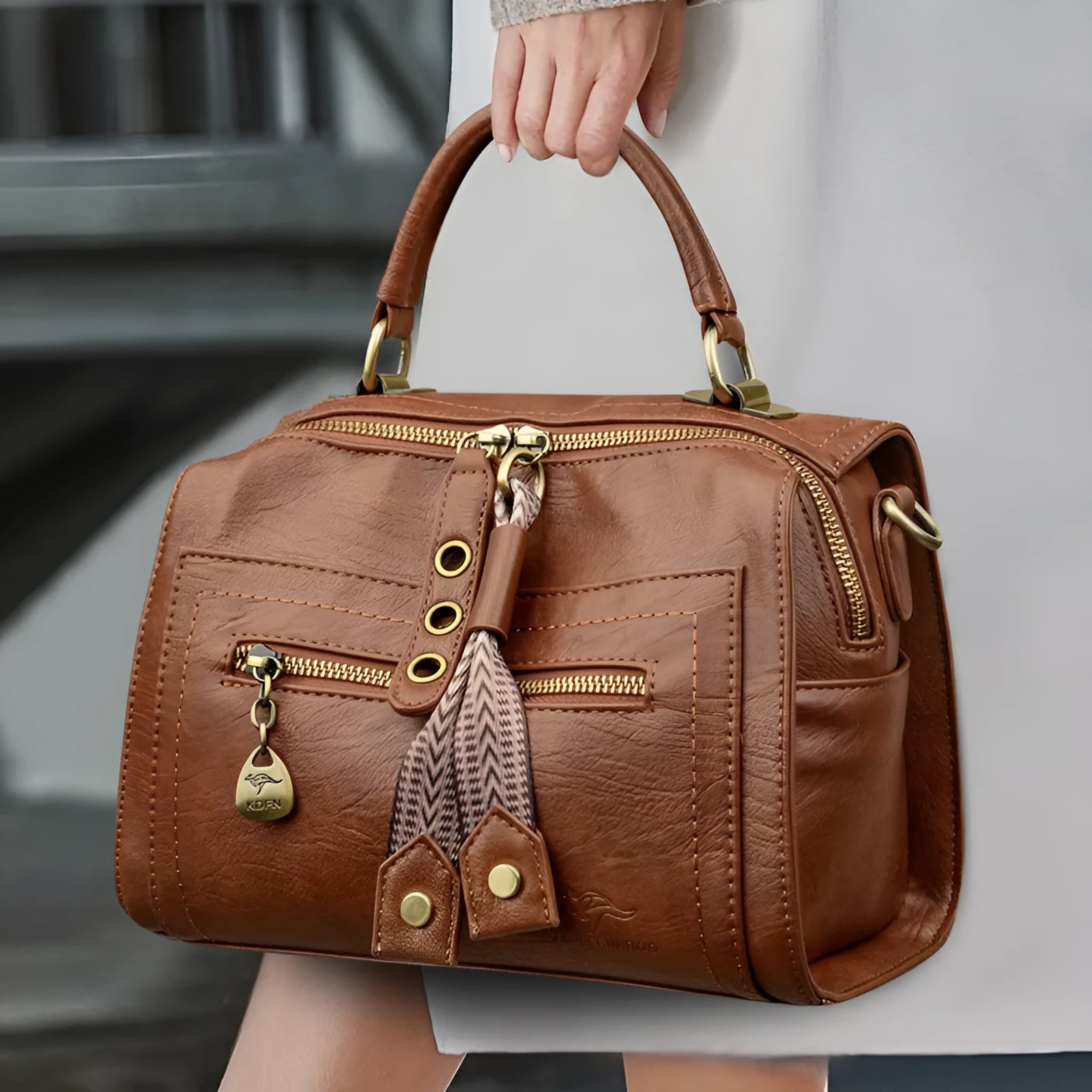 Women's soft PU crossbody bag in retro style with sandwich pocket, horizontal square shape