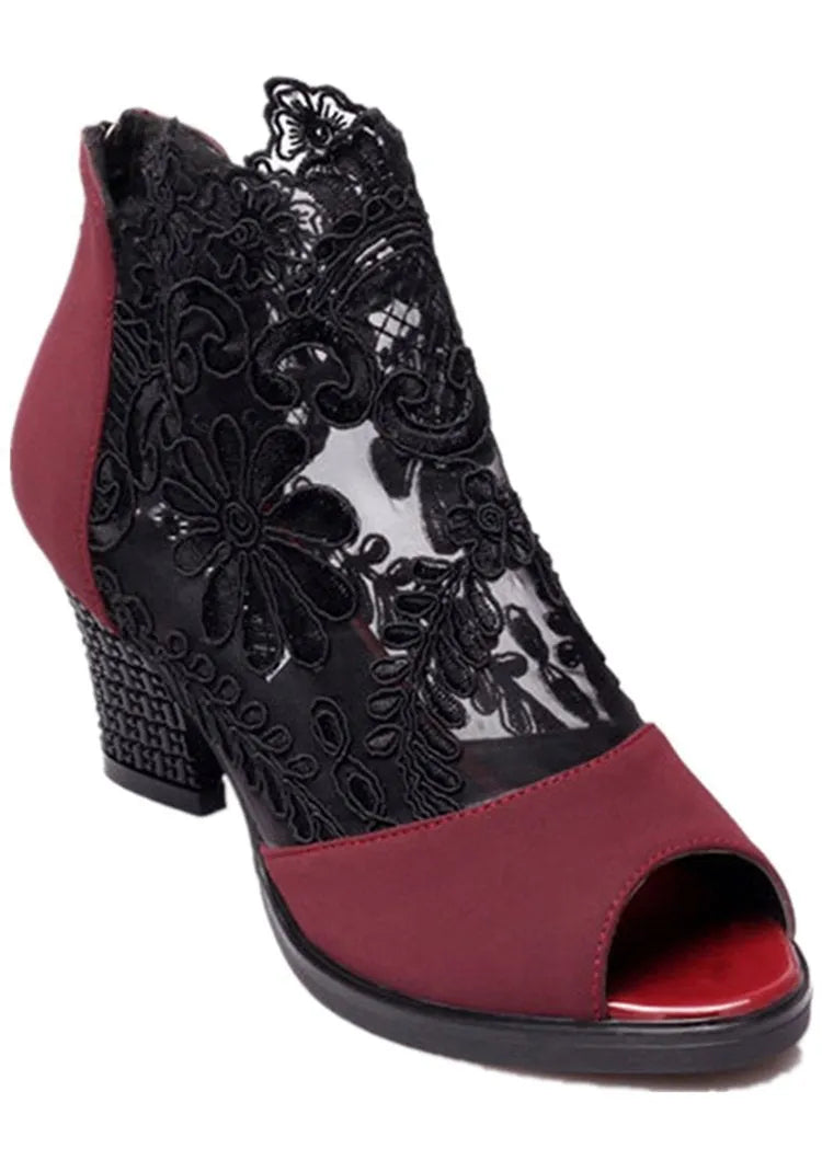 Women's black lace gladiator sandals with square high heels, floral patterns and peep toe design