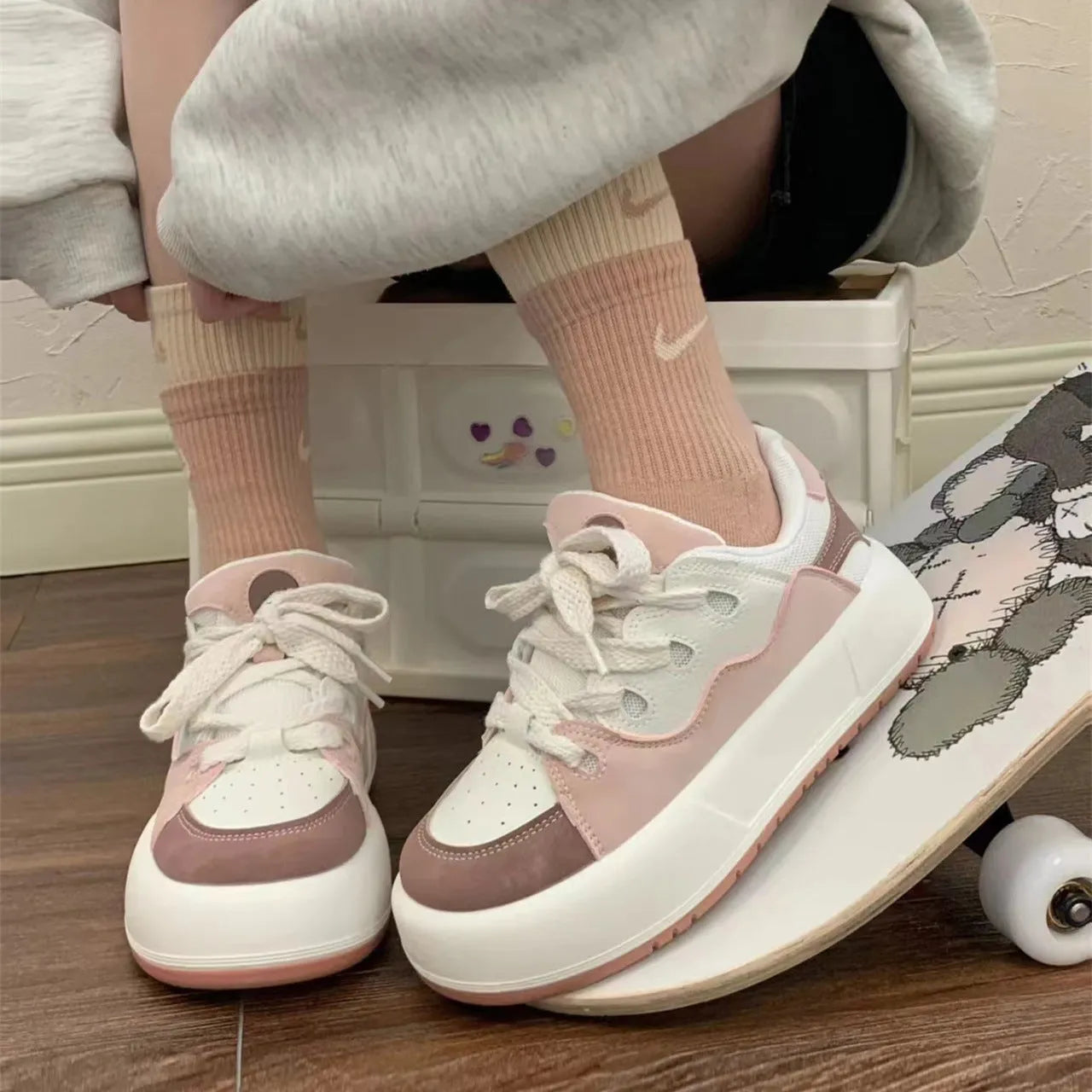Women's green casual shoes with PU mesh upper and flat heel design
