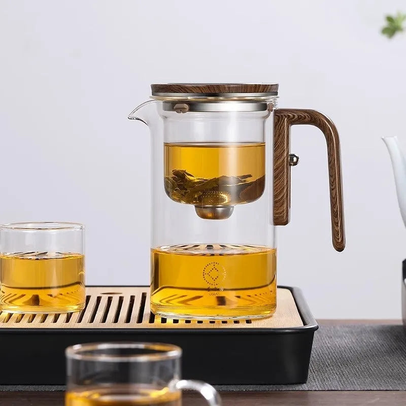 Glass teapot with magnetic water separation, walnut wood handle, borosilicate glass body, 500ml or 700ml capacity