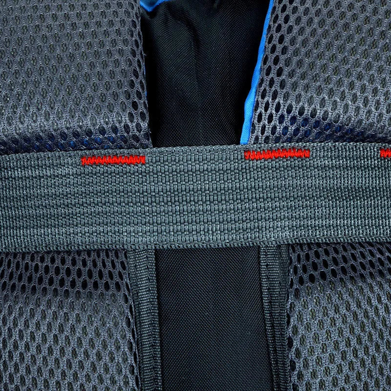 Large outdoor travel backpack in Oxford cloth with multiple compartments and dual shoulder straps