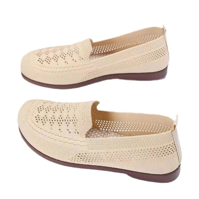 Elderly antiskid shoes for women, breathable mesh upper, flat heel, wide fit, beige colour