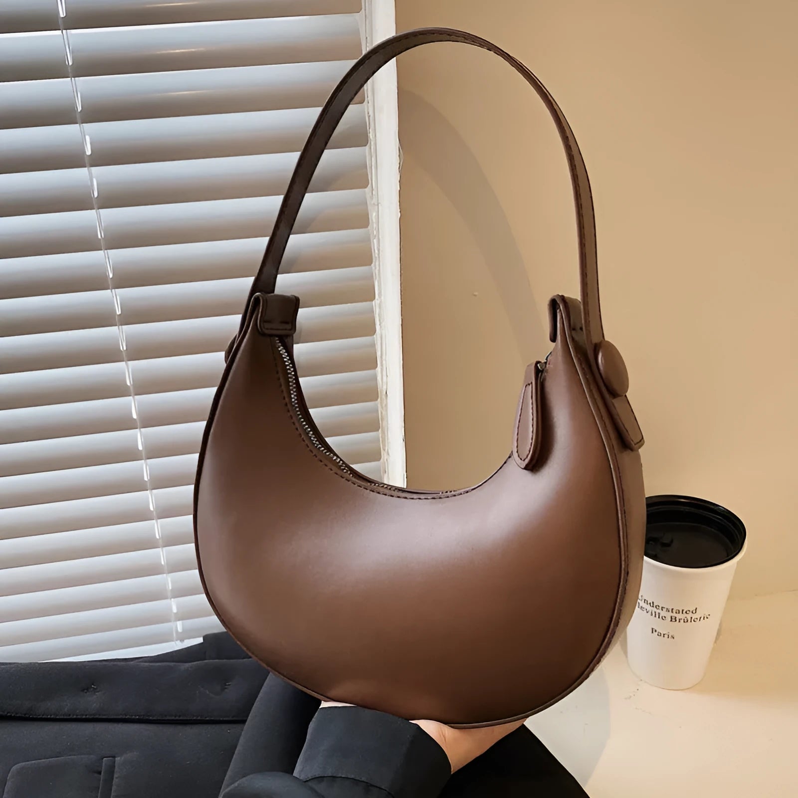 Retro women's shoulder bag in dumpling shape with zip compartment in black, white, cream yellow or brown