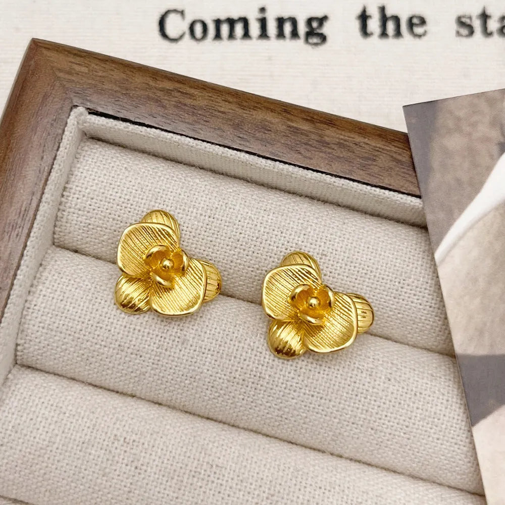 Copper retro flower earrings with petal design in gold or silver electroplated finish