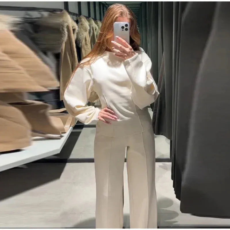 Women's fleece two-piece suit with O-neck top and wide leg trousers in multiple colour options