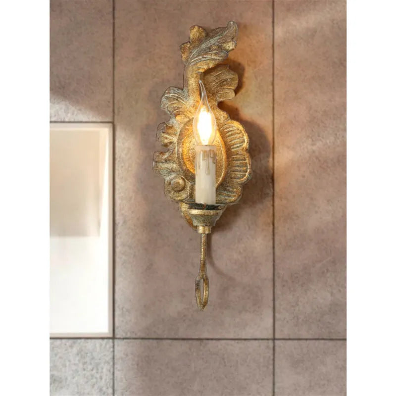 American-style solid wood retro distressed single-head wall lamp in retro white finish for living room