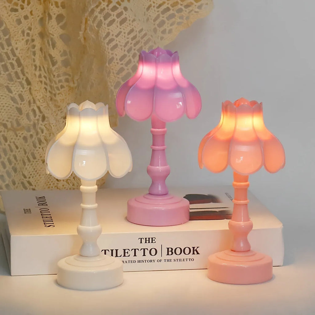 Retro pagoda lotus small night lamp in white with geometric stereo design and built-in battery