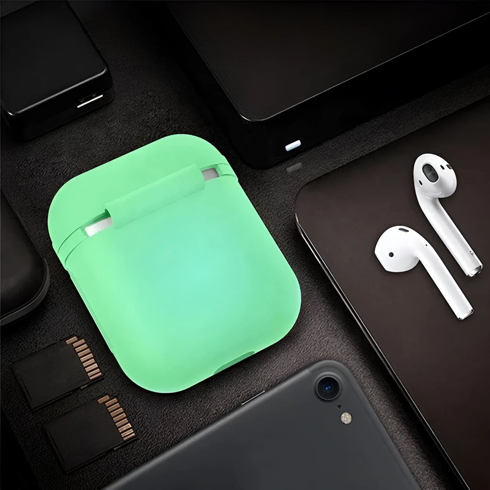 Luminous silicone flip-top protective case for Apple AirPods wireless earphones