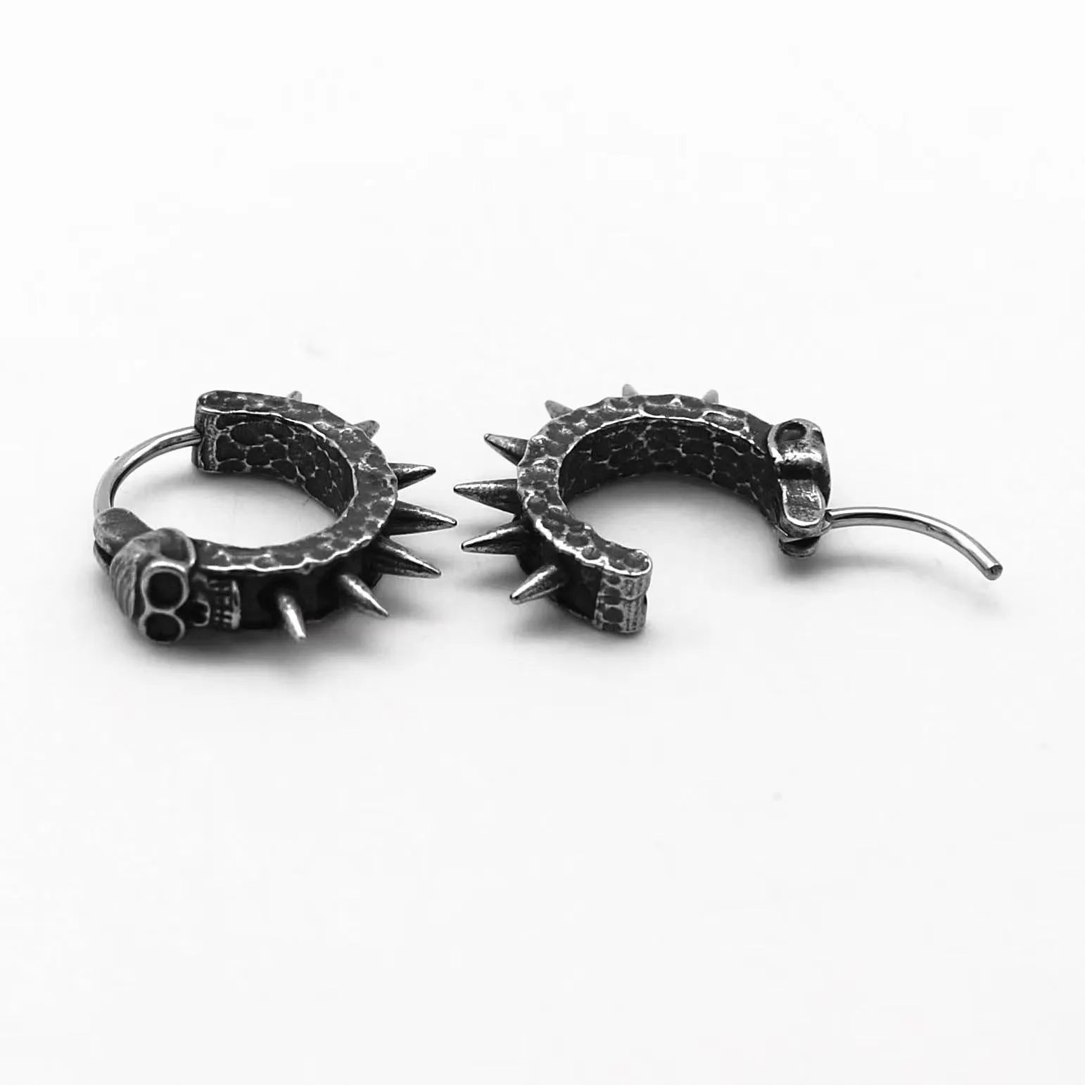 Copper plastic punk motorcycle geometry alloy earrings in retro black colour
