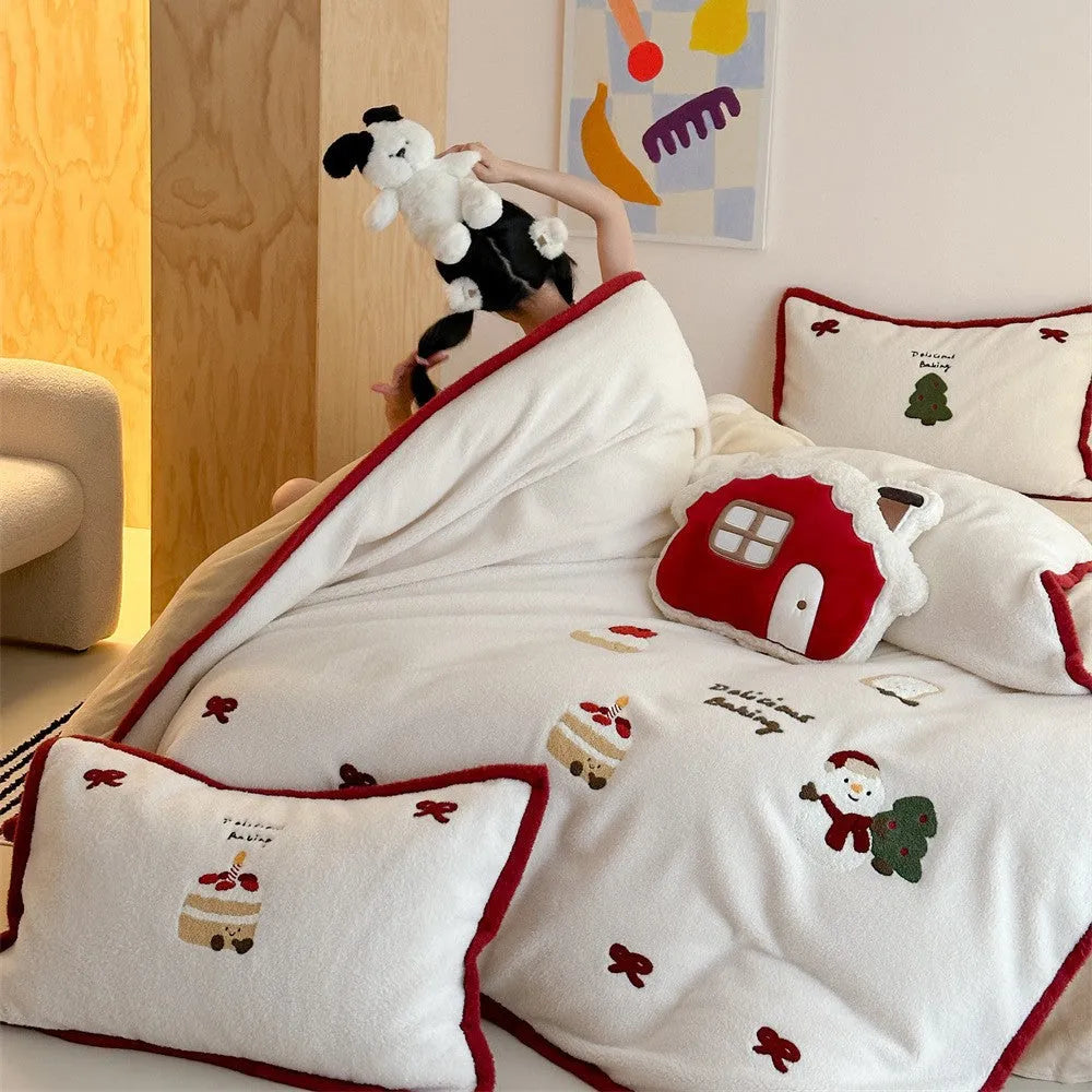 Winter Christmas cartoon bedding four-piece set with Snowflake Milk Pastry pattern on polyester duvet cover and pillowcases