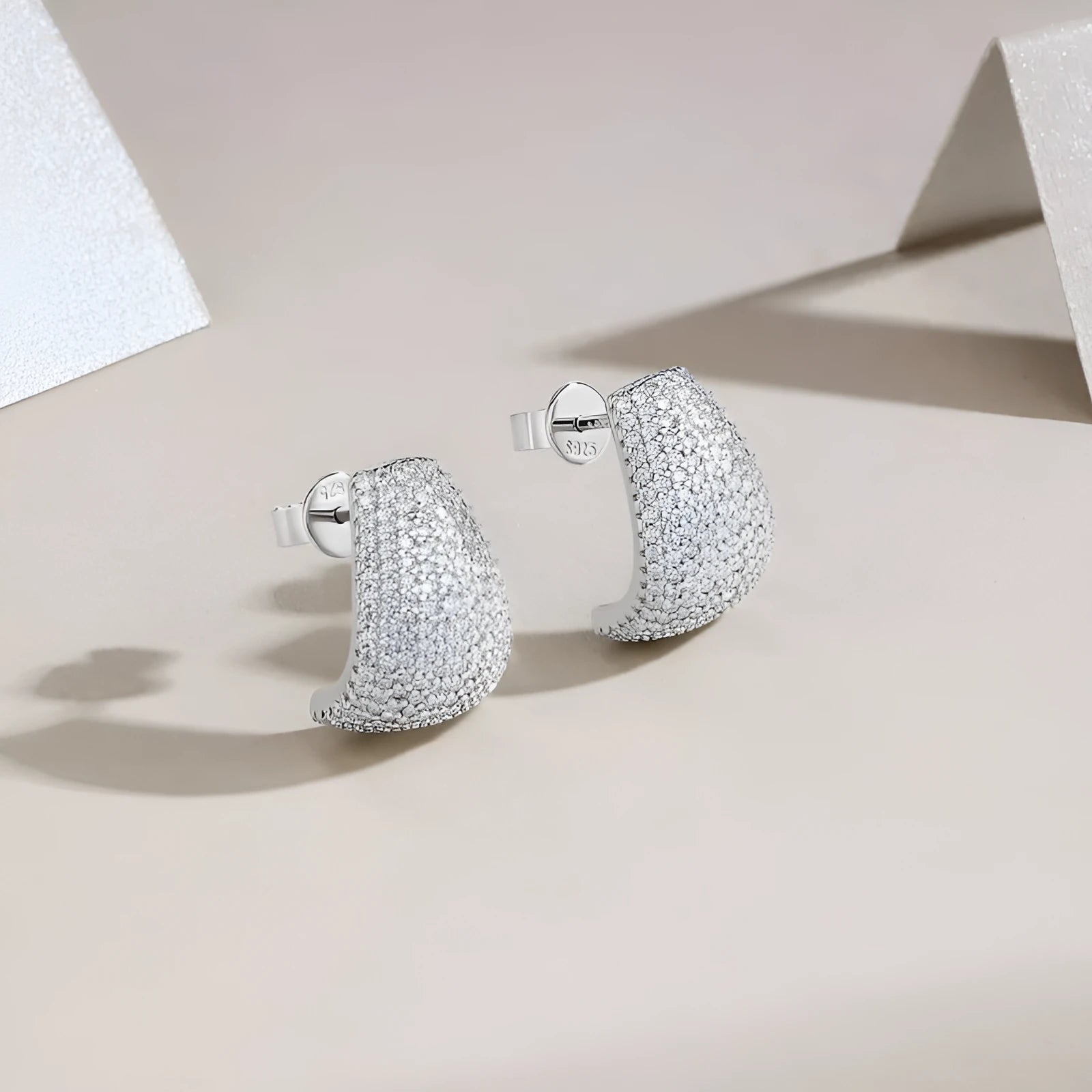 Geometric S925 sterling silver ear studs with D-E colour moissanite stones