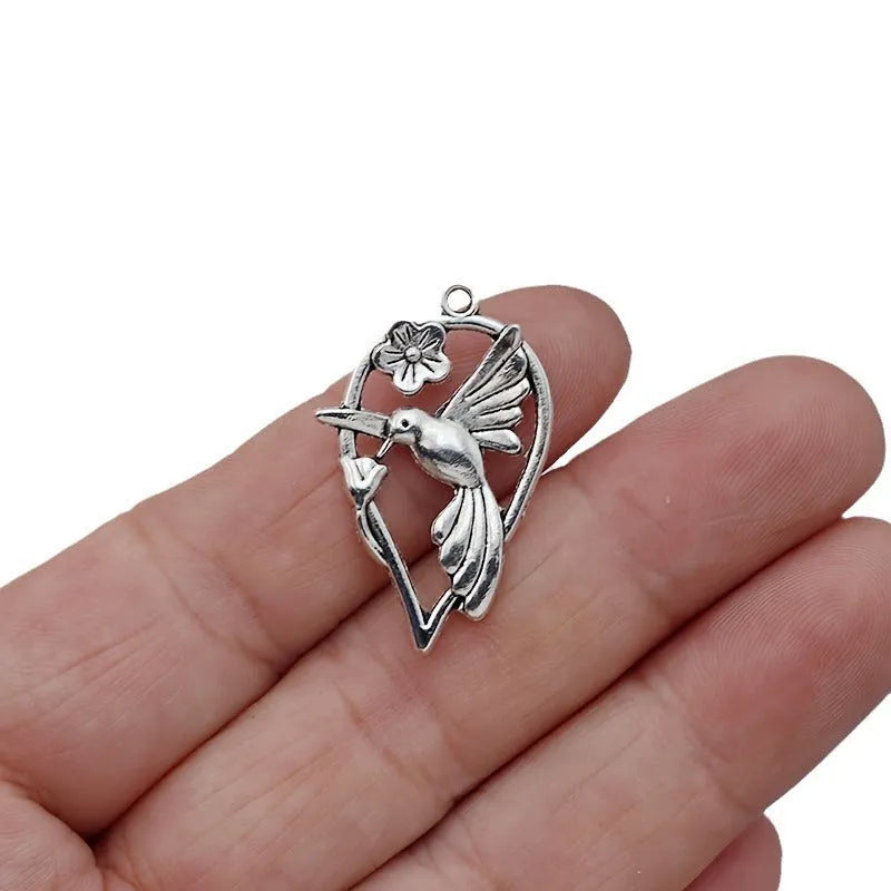 Alloy magpie pendant with electroplated finish for DIY jewellery making