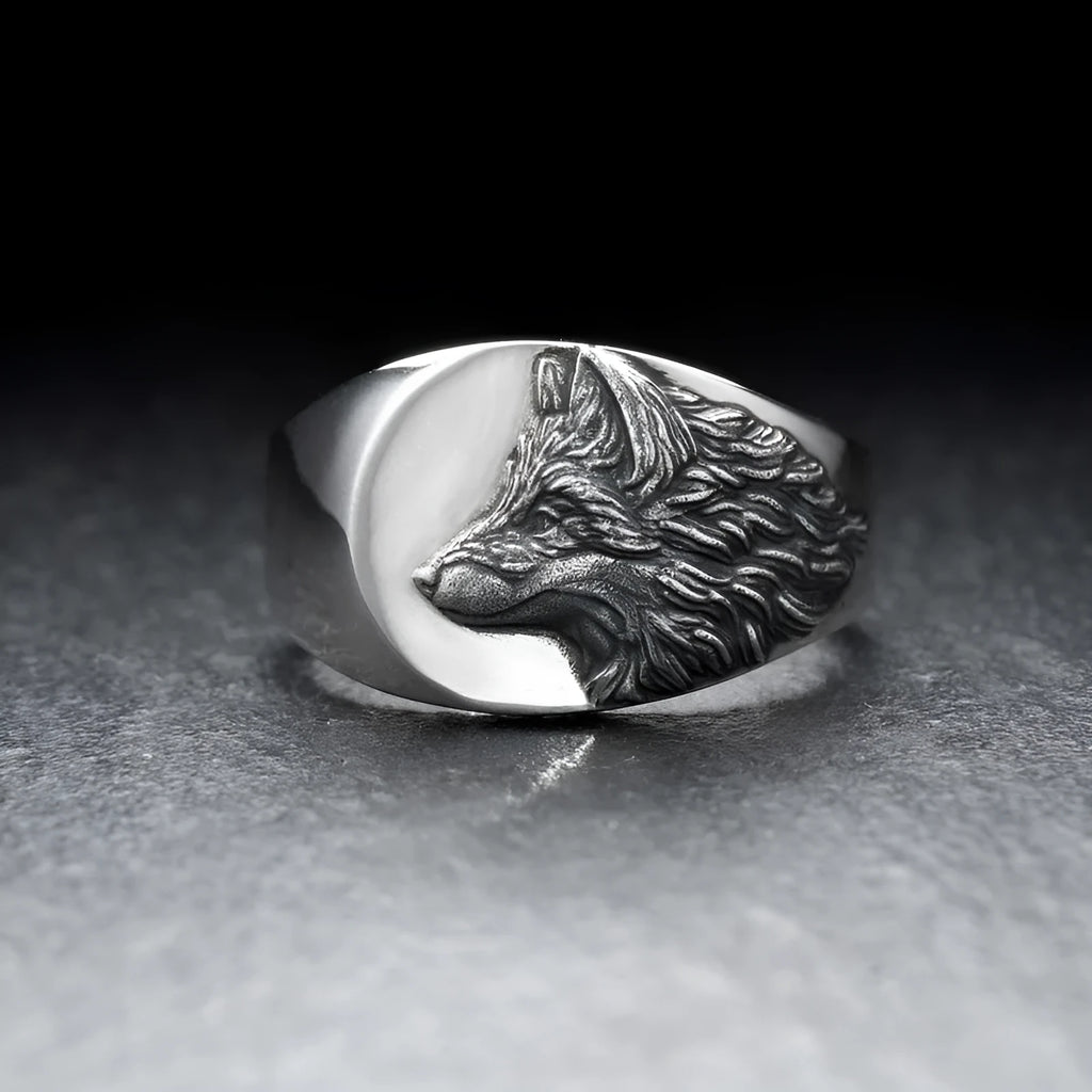 Men's geometric wolf head ring in silver alloy with angular detailing and European retro style