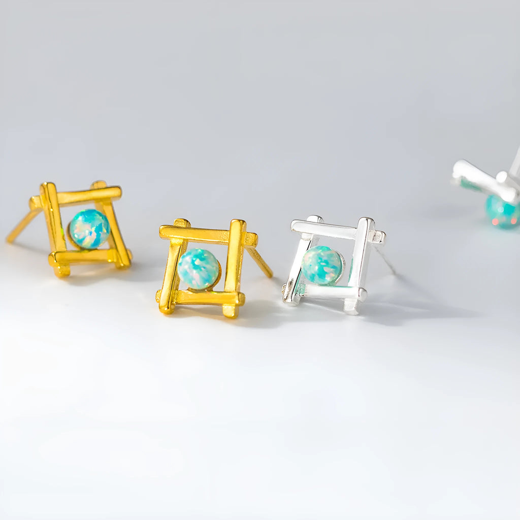 Geometric cross quadrangle stud earrings in 925 silver with silver or gold finish