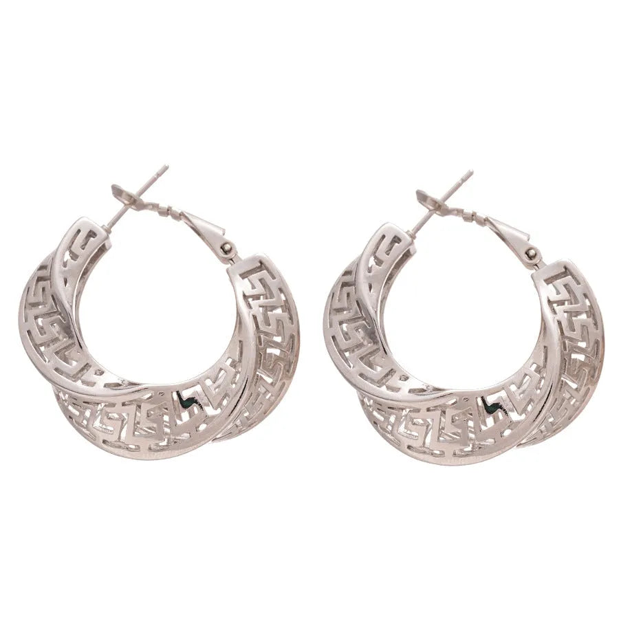 Women's geometric hollow stud earrings with twisted round design in silver or gold finish