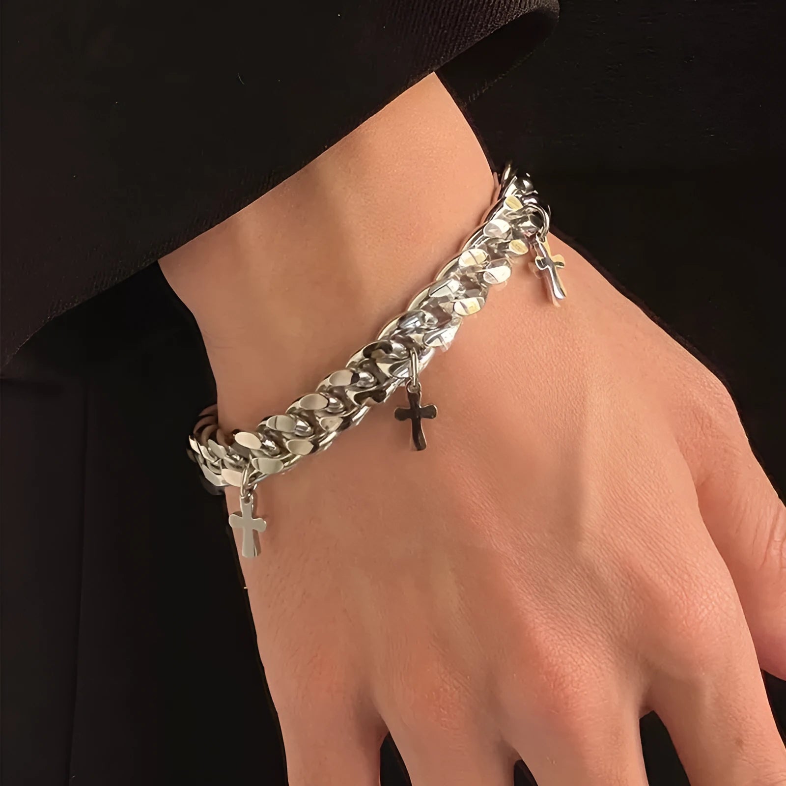 Men's titanium steel bracelet with cross design and geometric cold wind style details